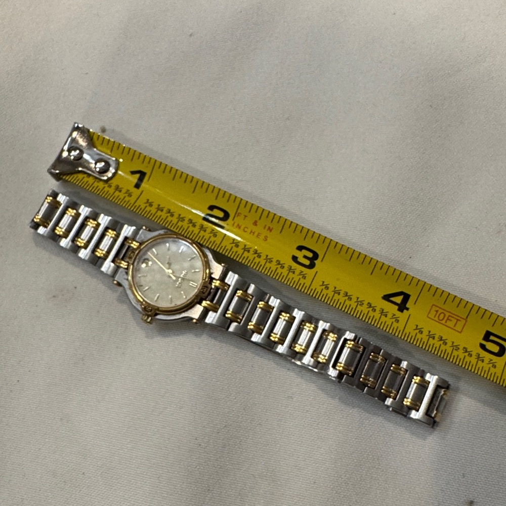 Authentic Gucci Two-Tone Gold and Silver Watch - Picture 9 of 9